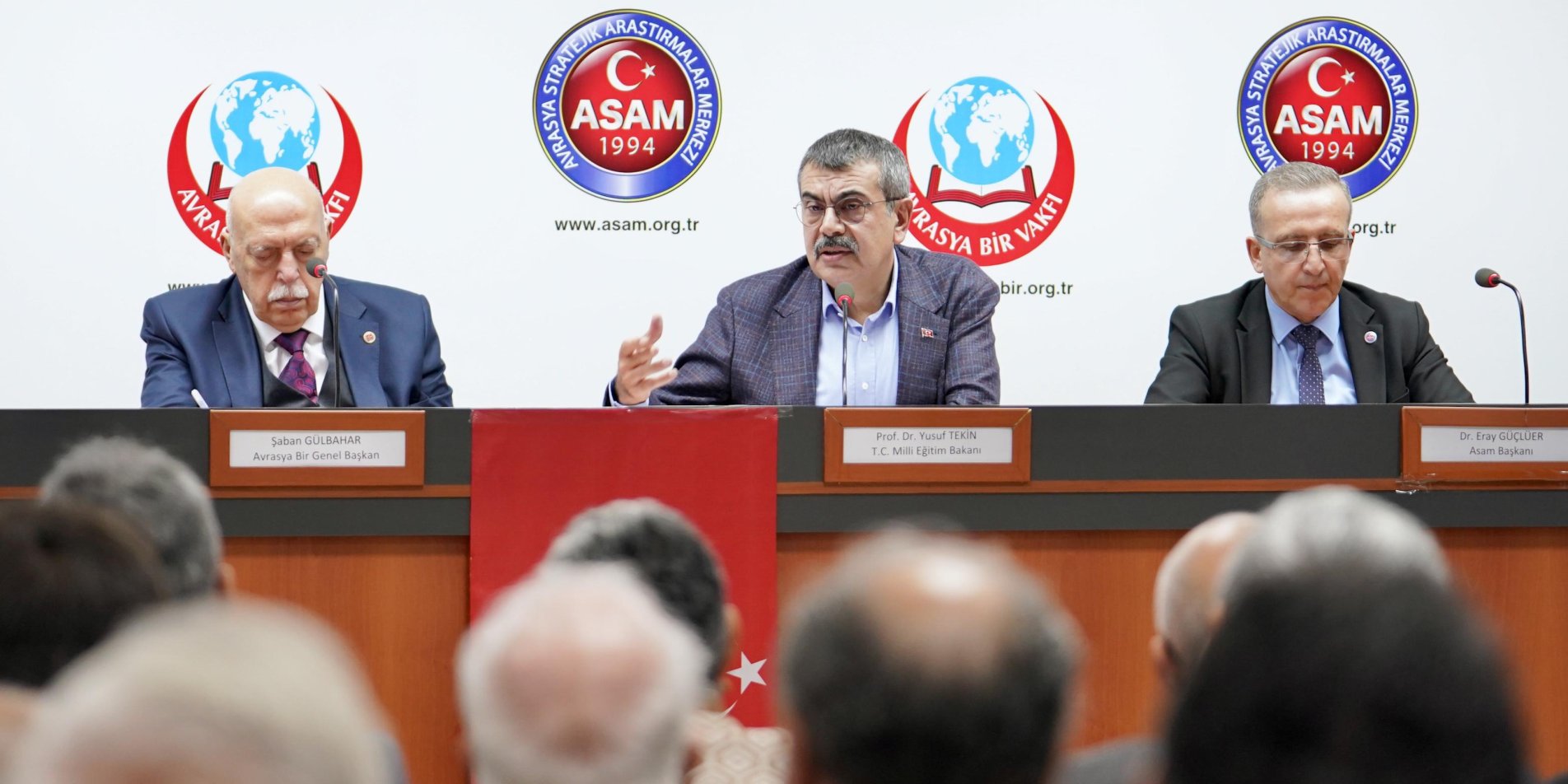 BAKAN TEKİN: TÜRKİYE YÜZYILI MAARİF MODELİ, 